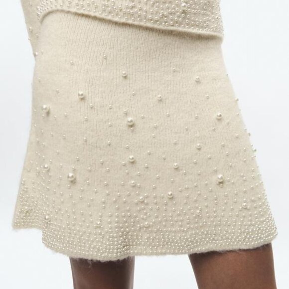 NWT ECRU BEIGE CREAM PEARL KNIT MINI SKIRT - Picture 4 of 10